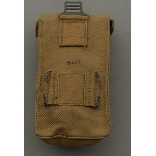 Basic Pouches, P37, Canadian