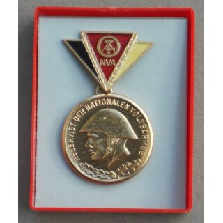 Reservistenabzeichen 1966-89, gold 311b, 1968-88, Buntmetall, in original Etui