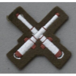 Asistant Instructor & qualified NCOs, RA Insignia