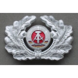 Cap Badge for Enlisted Personnel 5.Type, with Cocade B-R-G, State Seal drilled through July to Oct. 1990