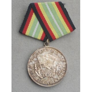 Medaille f&uuml;r treue Dienste in der NVA, silber 150L, 1987-90, nur Medaille