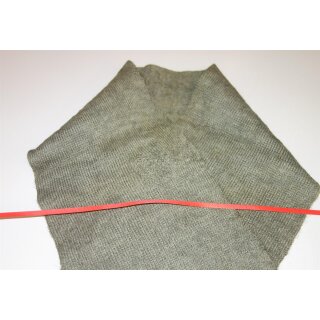 Schweden, Wollschal, grau, WK2 gebraucht, 2. Wahl, mit Reparaturstellen, rot