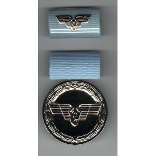 Medaille f&uuml;r Treue Dienste in der Deutschen Reichsbahn, silber 158f, 1973-1990