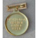 Jungaktivist Verbandsauszeichnung 87b, Spange bronzefarben, hellblau emailliert, 1968 -