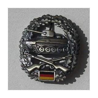 Beret Badge Mechanized Infantry Troops Handmade, used, with Flag