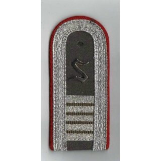 Artillerie Schulterst&uuml;cke, - 90 Offizierssch&uuml;ler, 5.Jahr