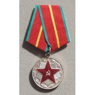Long Service and Good Conduct Medal of the Armed Forces, 1.Class