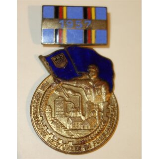 Medal for outstanding Achievements in the Five-Year Plan 85 / 53b, Enamelled Suspension, no Award No.