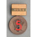 Medaille f&uuml;r ausgezeichnete Leistungen 126d/62, goldfarben, lackiert, 7-Jahrplan