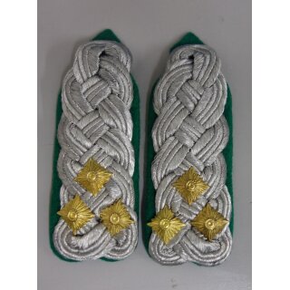 Grenztruppen Schulterst&uuml;cke, - 90 Oberst, tragefertig