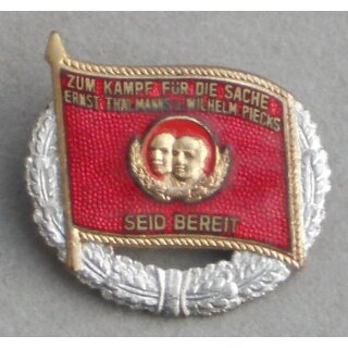 Medal of the Pioneer Organization "Ernst Thaelmann" 1004 b