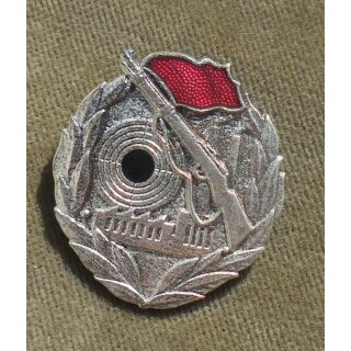 Shooting Badge of the Workers Militia, silver 246e, painted with Poly coating, slightly oxidized