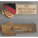 Ehrennadel der Nationalen Front, gold 1014b, Schild ohne...