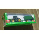 Traktor (John Deere) mit Anhänger, Siku 1953