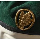 Jägertruppe Barett mit Abzeichen