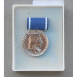 Pestalozzi-Medaille für treue Dienste, silber 161e, 1986-90, Eisen, in original Etui