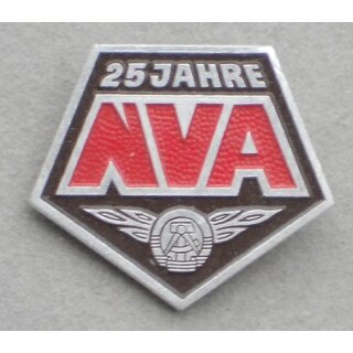 25 Jahre Nationale Volksarmee 579, Messing, lackiert mit Polyesterüberzug