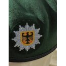 Barett, BGS, grün, mit Abzeichen, gebraucht