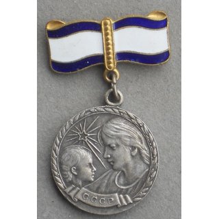 Motherhood Medal