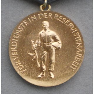 Honour Badge For meritorious Service in the Reservists Work , gold