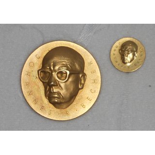 Johannes R. Becher Medaille, gold
