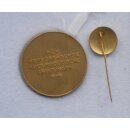 Johannes R. Becher Medaille, gold