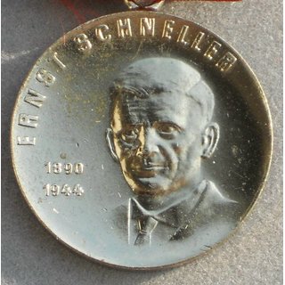 Ernst-Schneller Medal, gold