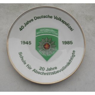 Teller, 40 Jahre DVP, 20 Jahre Schule für ABV
