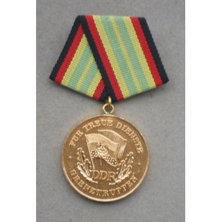 Medaille fr treue Dienste in den Grenztruppen, gold 