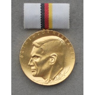 Dr.-Theodor-Neubauer Medaille, gold