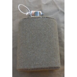 Canteen, olive enamel with Cover unused