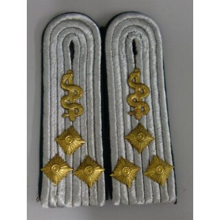Senior Lieutenant, Medical Services, small Stars, worn