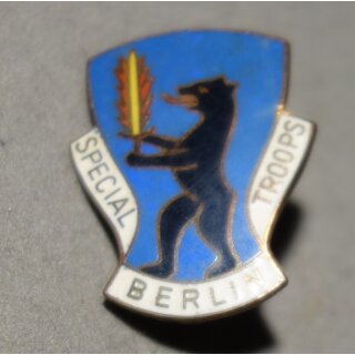 #10, Bär nach links schauend, Poellath, bronze, hellblau
