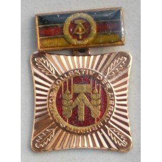 79g, 1973-89, both Parts painted with Poly-coating