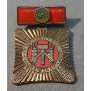 79b, 1965, Number mounted on top