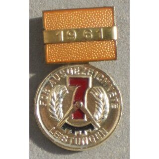 126d/61, goldfarben, lackiert, 7-Jahrplan