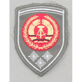 auf grau, 3 Sterne, ab dem  25.Dienstjahr1974-9