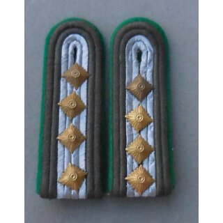 Stabsoberf&auml;hnrich, tragefertig