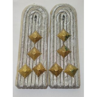 Captain, ready to wear