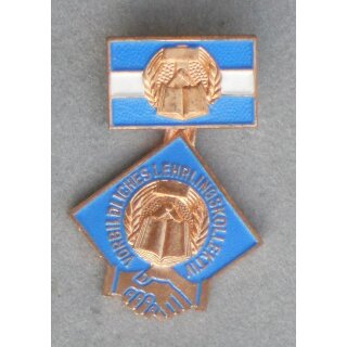 236b, Buntmetall, lackiert
