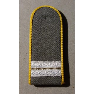Private First Class, single, Professional Soldiers, Officers Quality